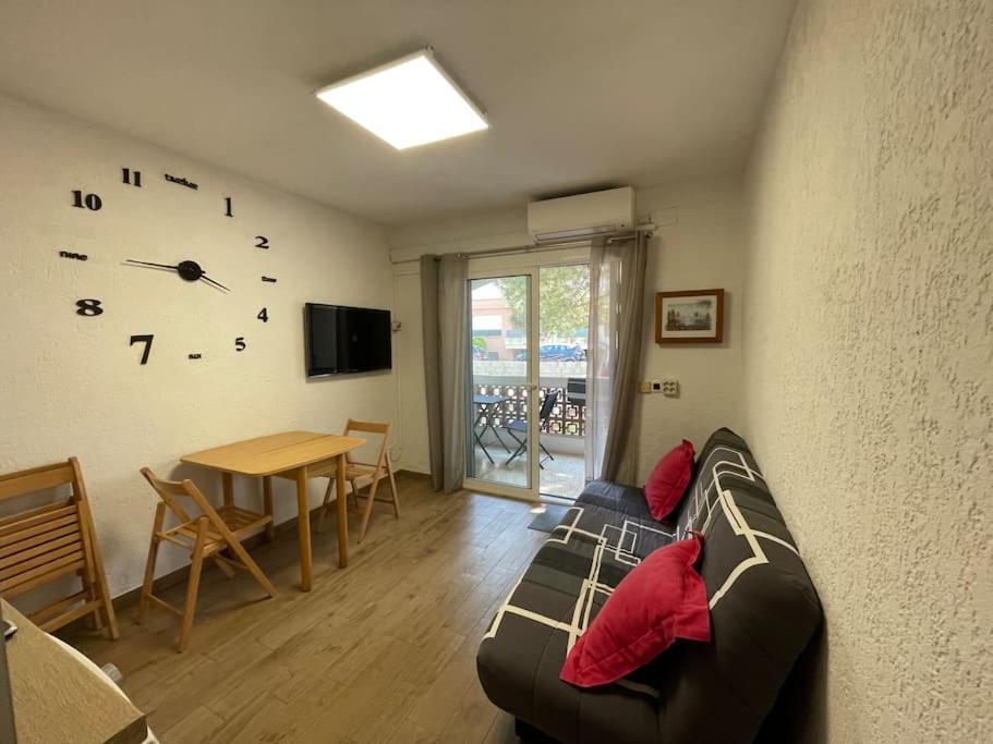 Appartement Situe A 100 M De La Plage Empuriabrava Exterior photo