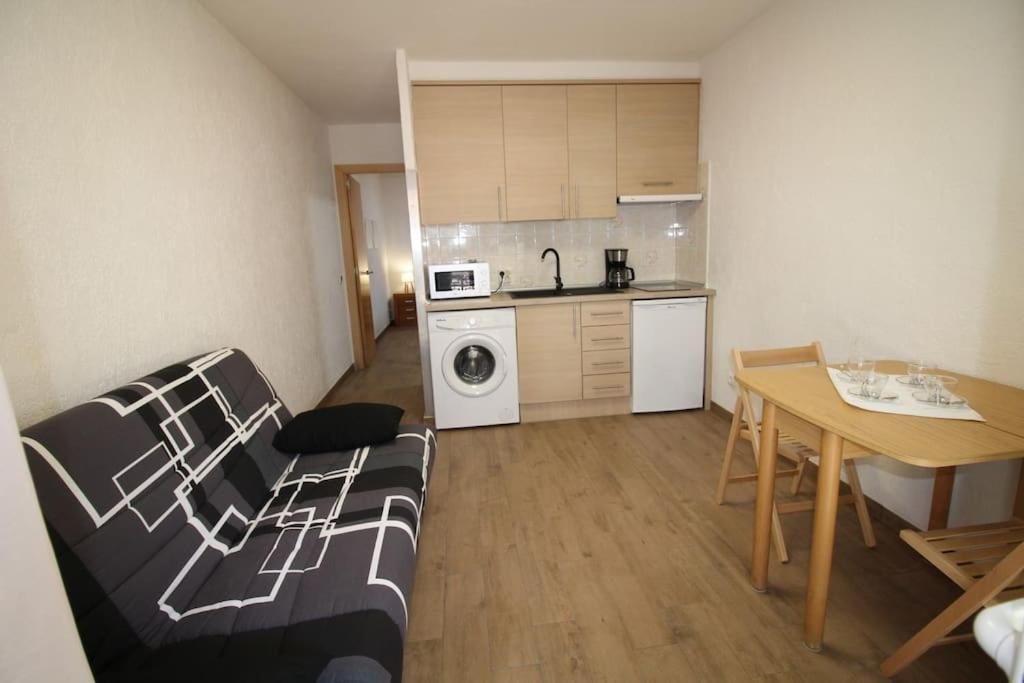 Appartement Situe A 100 M De La Plage Empuriabrava Exterior photo